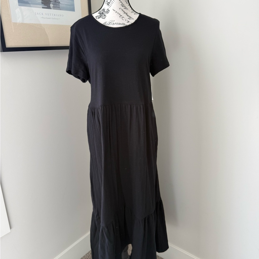 Old Navy Black T-shirt Tiered Midi Dress
